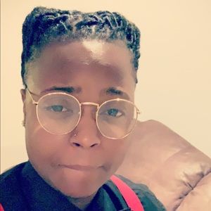 Meet your Posher, Latisha